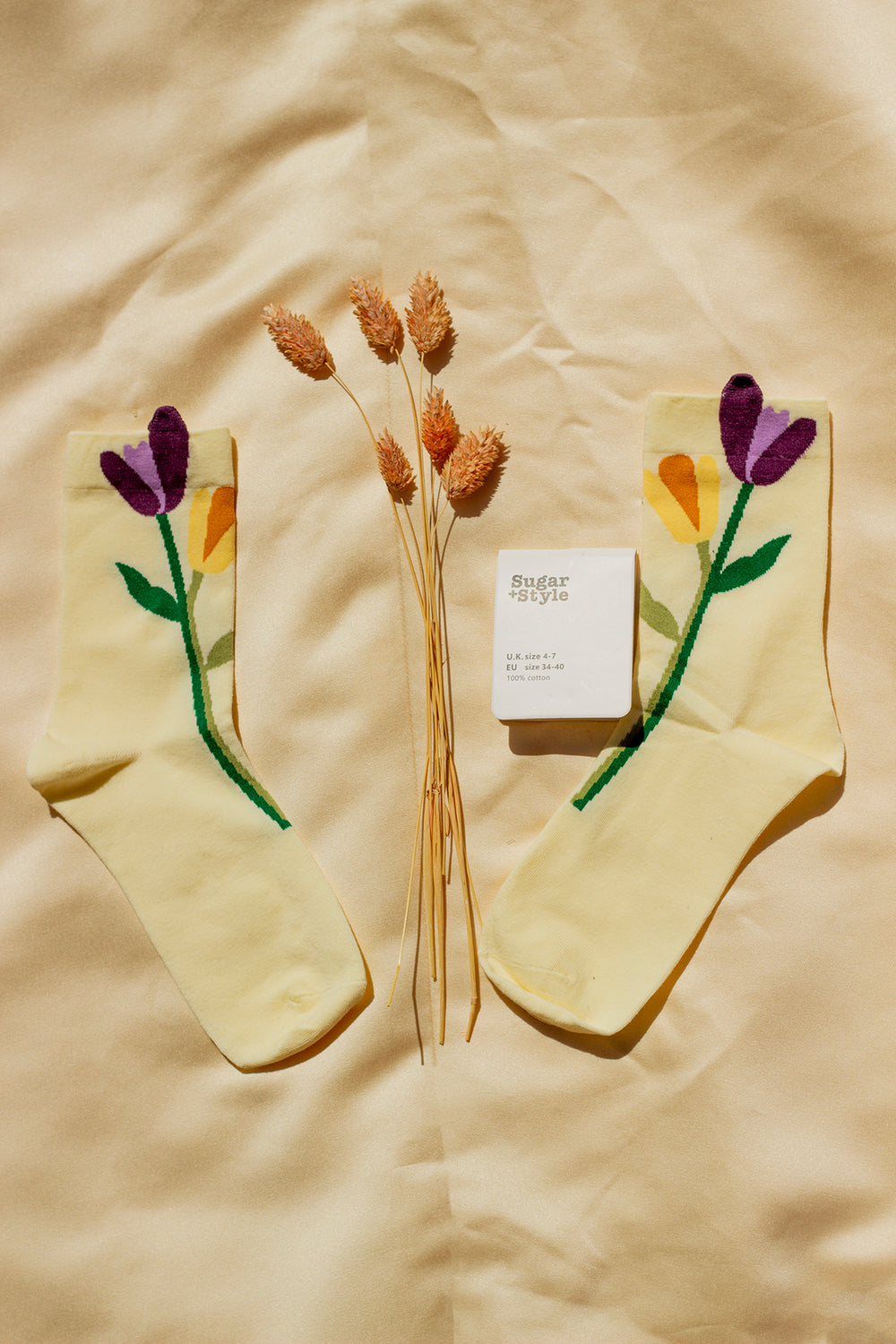 Flower Illustrated Ankle Top Socks - Sugar + Style