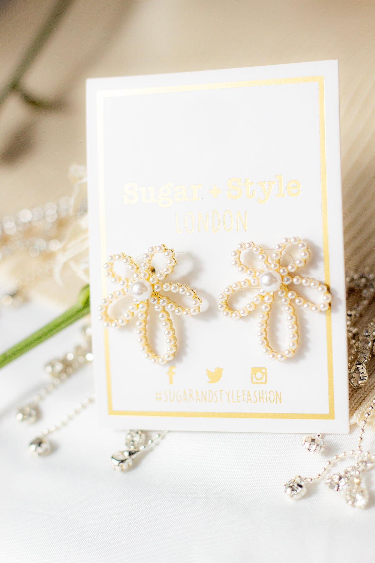 Pearl Detail Flower Outline Earrings - Sugar + Style
