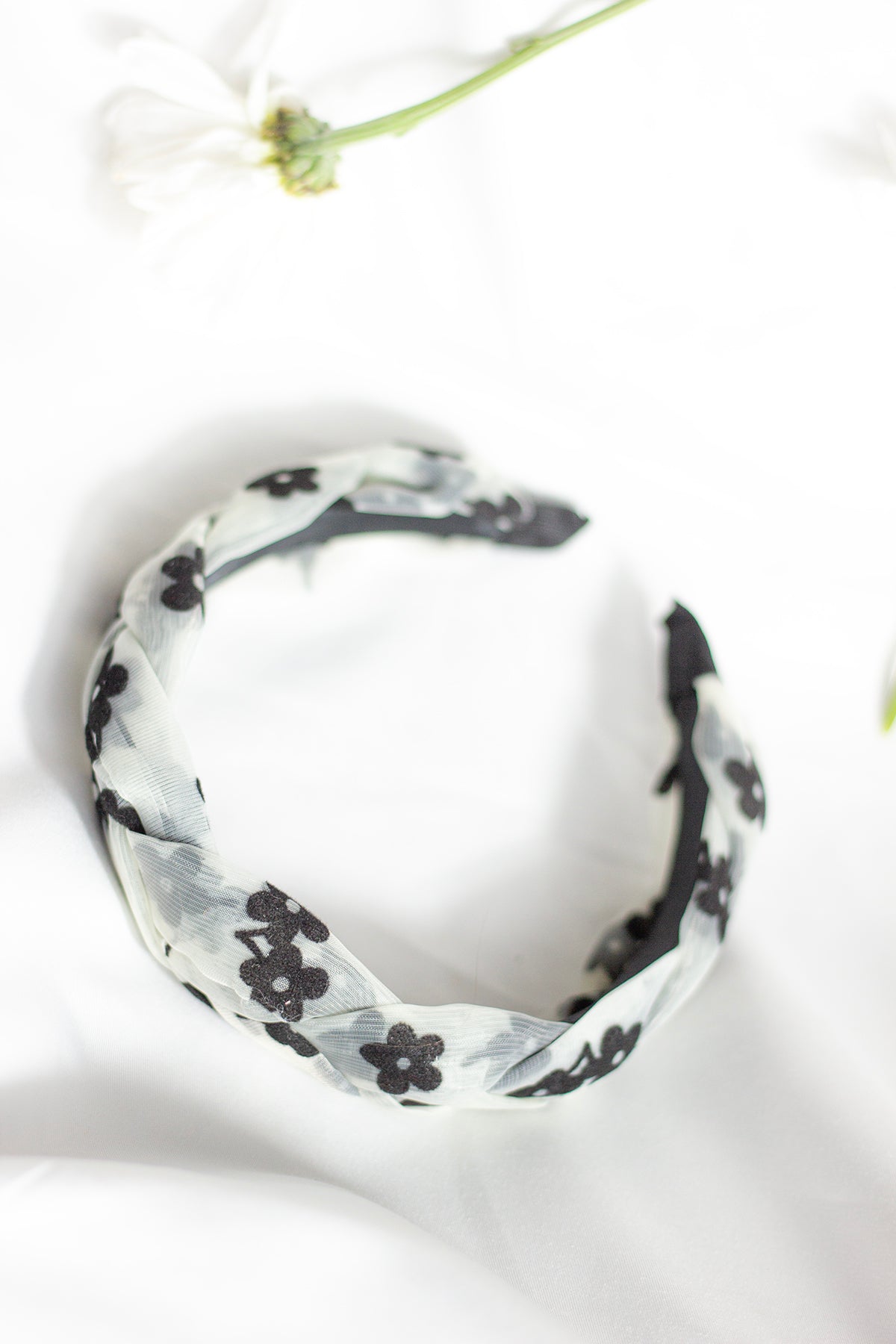 Netted Plaited Floral Headband - Sugar + Style