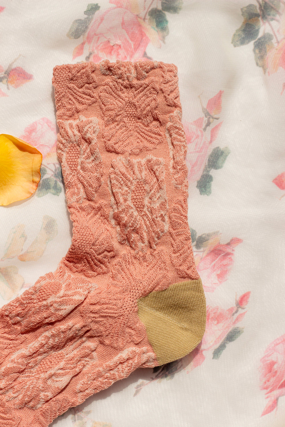 Pink Crinkle Flower Socks - Sugar + Style