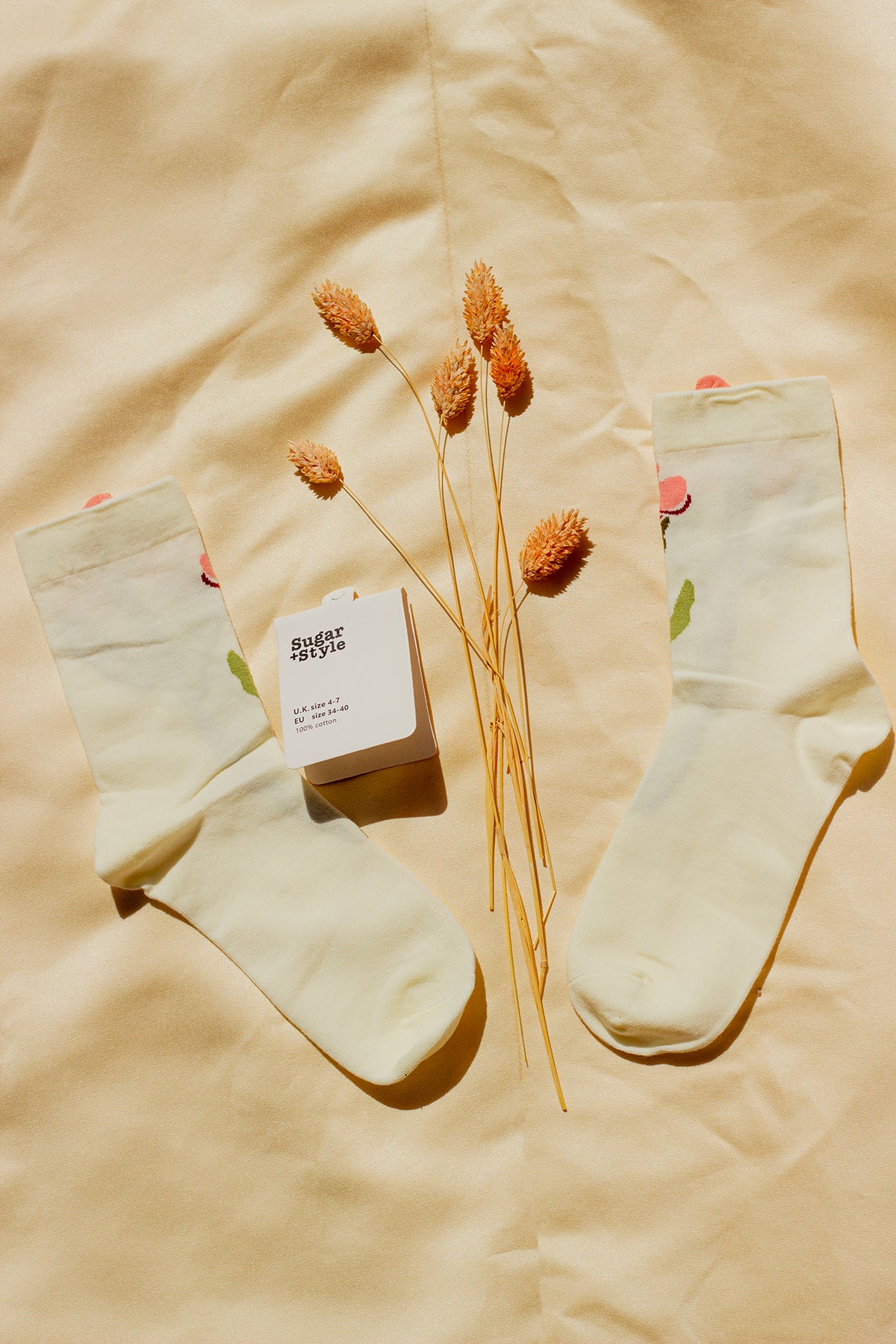 Flower Illustrated Ankle Top Socks - Sugar + Style