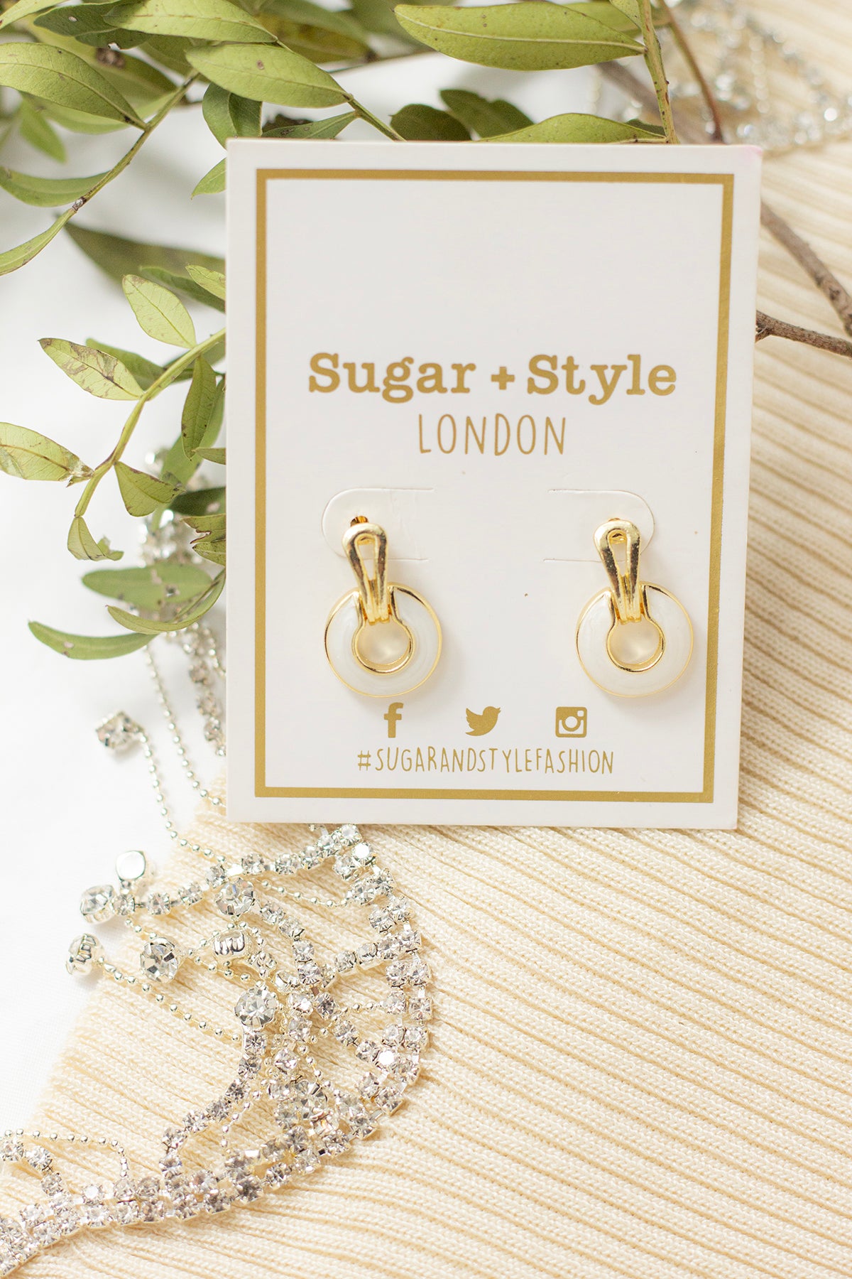 Marble Circle Cut Out Dangle Earrings - Sugar + Style