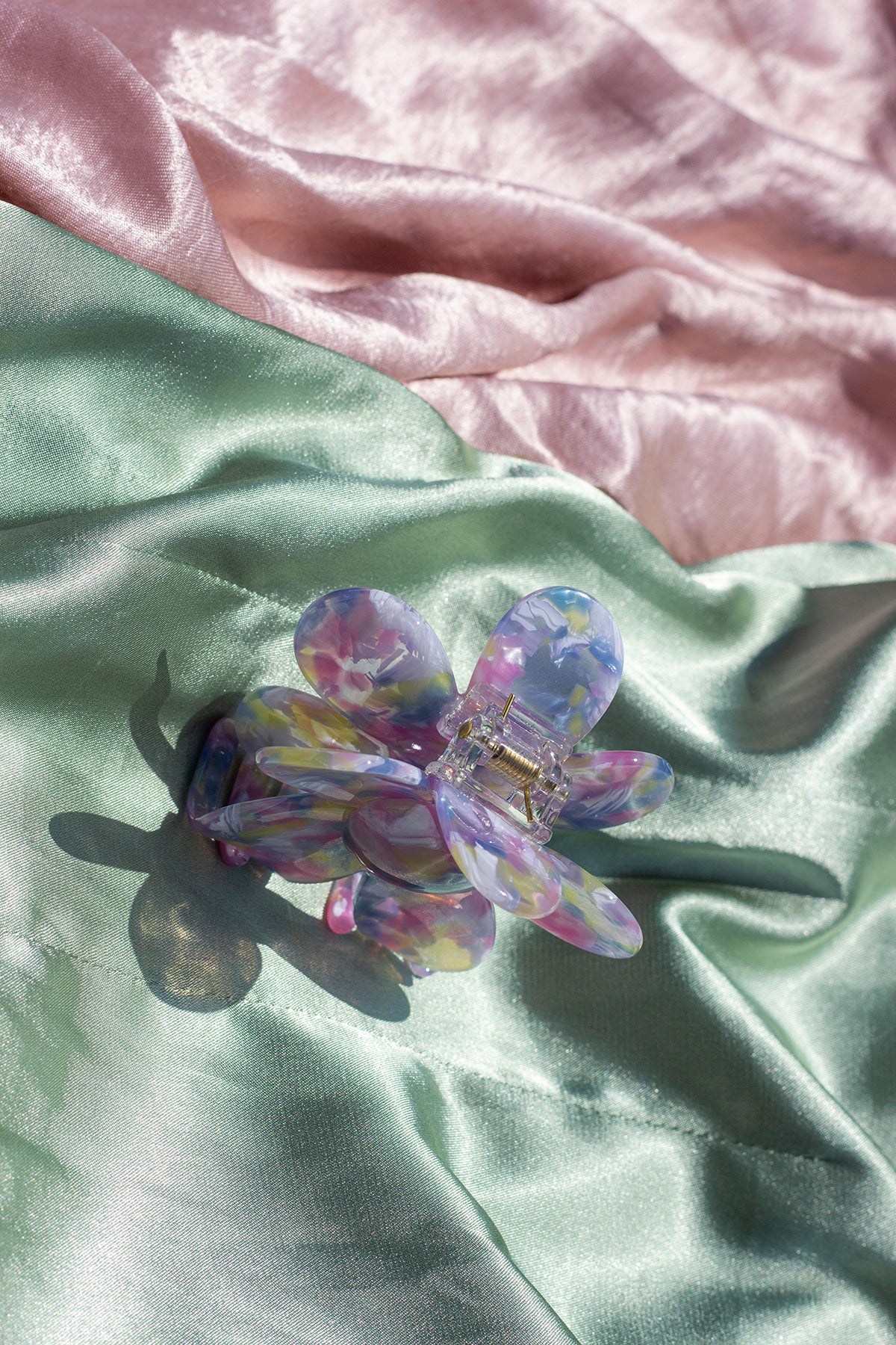 Shiny Flower Claw Hair Clip - Sugar + Style