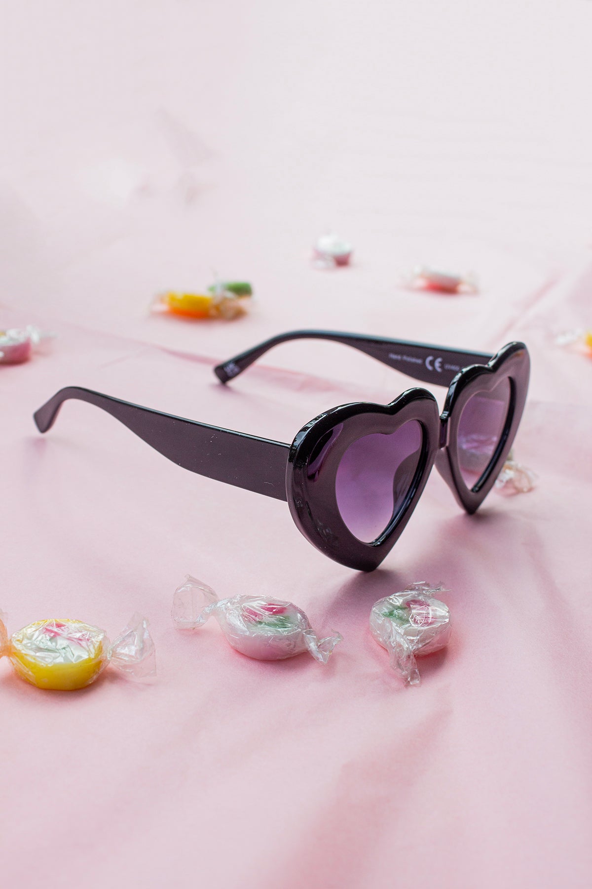 Chunky Oversized Heart Sunglasses - Sugar + Style