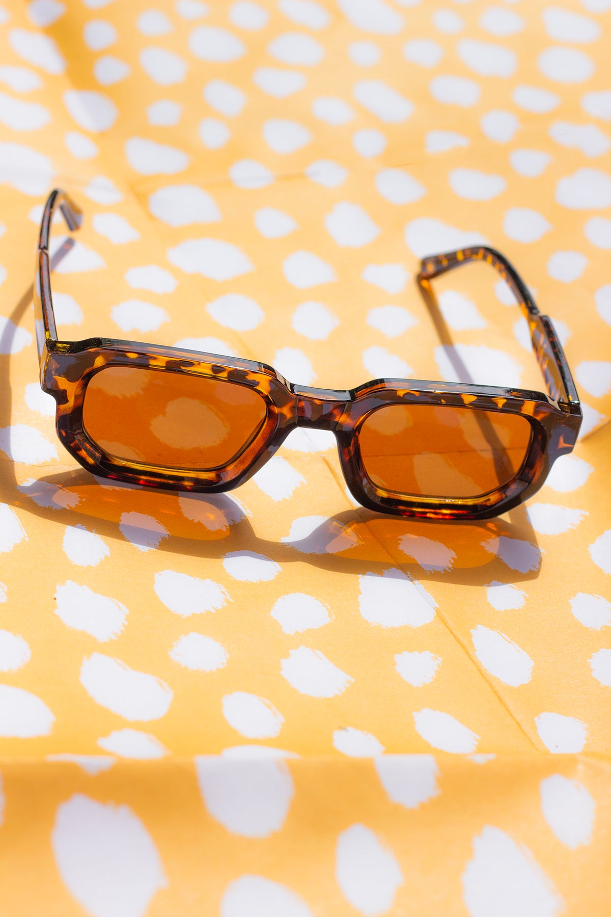 Rectangle Tube Frame Sunglasses - Sugar + Style