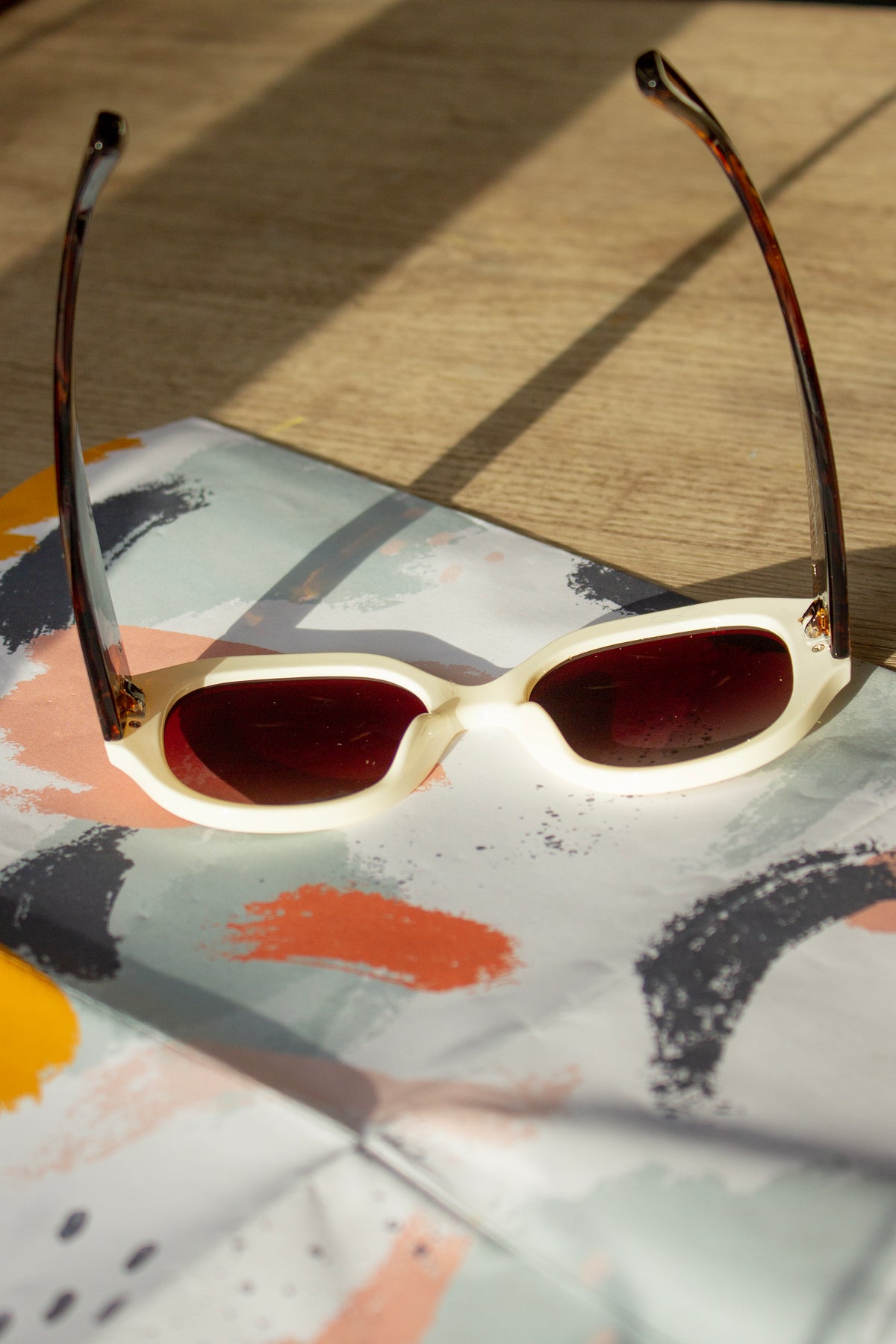 Circle Arm Detail Oversize Sunglasses - Sugar + Style