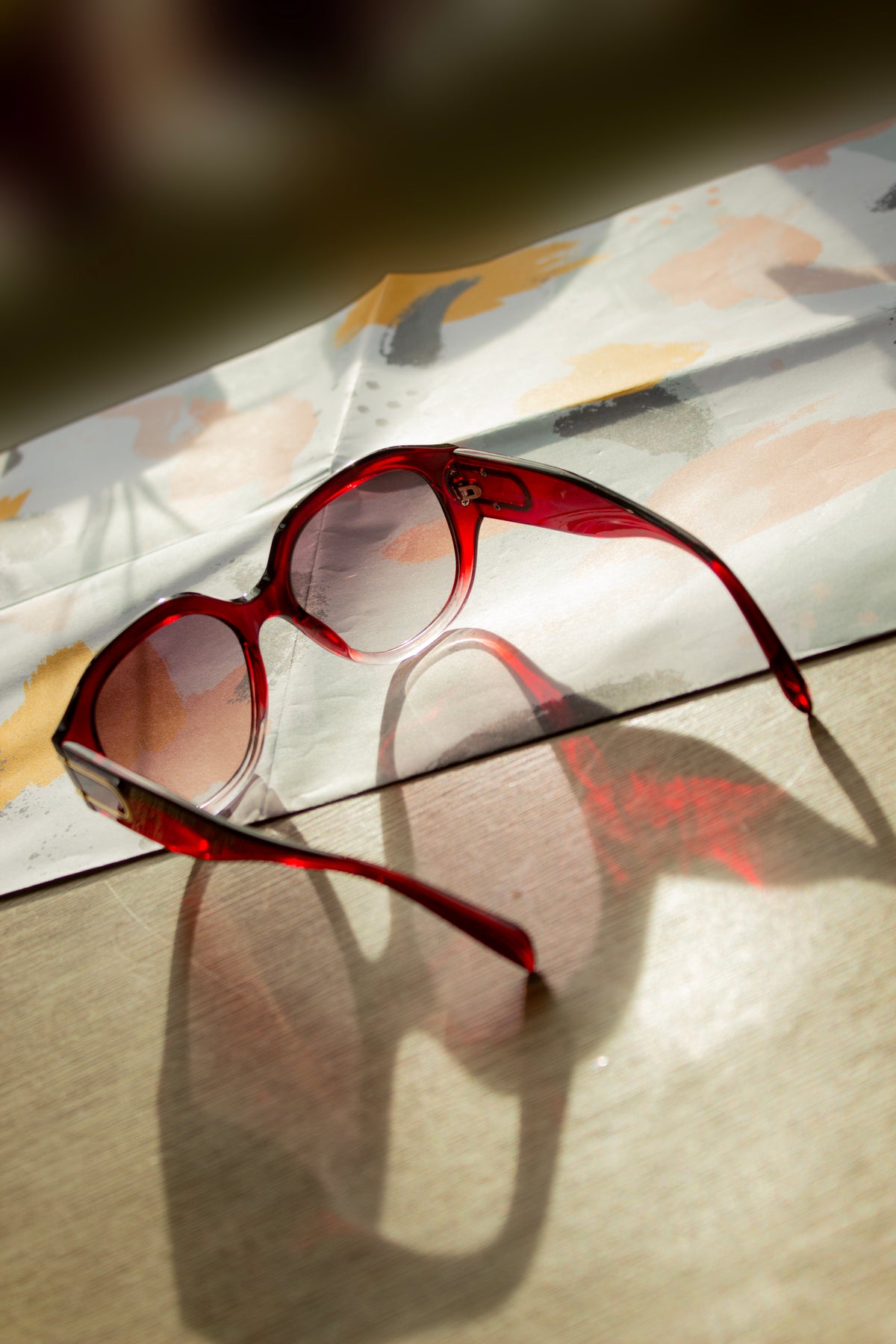 Circle Arm Detail Oversize Sunglasses - Sugar + Style