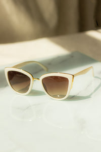 Supersize Cat Eye Sunglasses - Sugar + Style