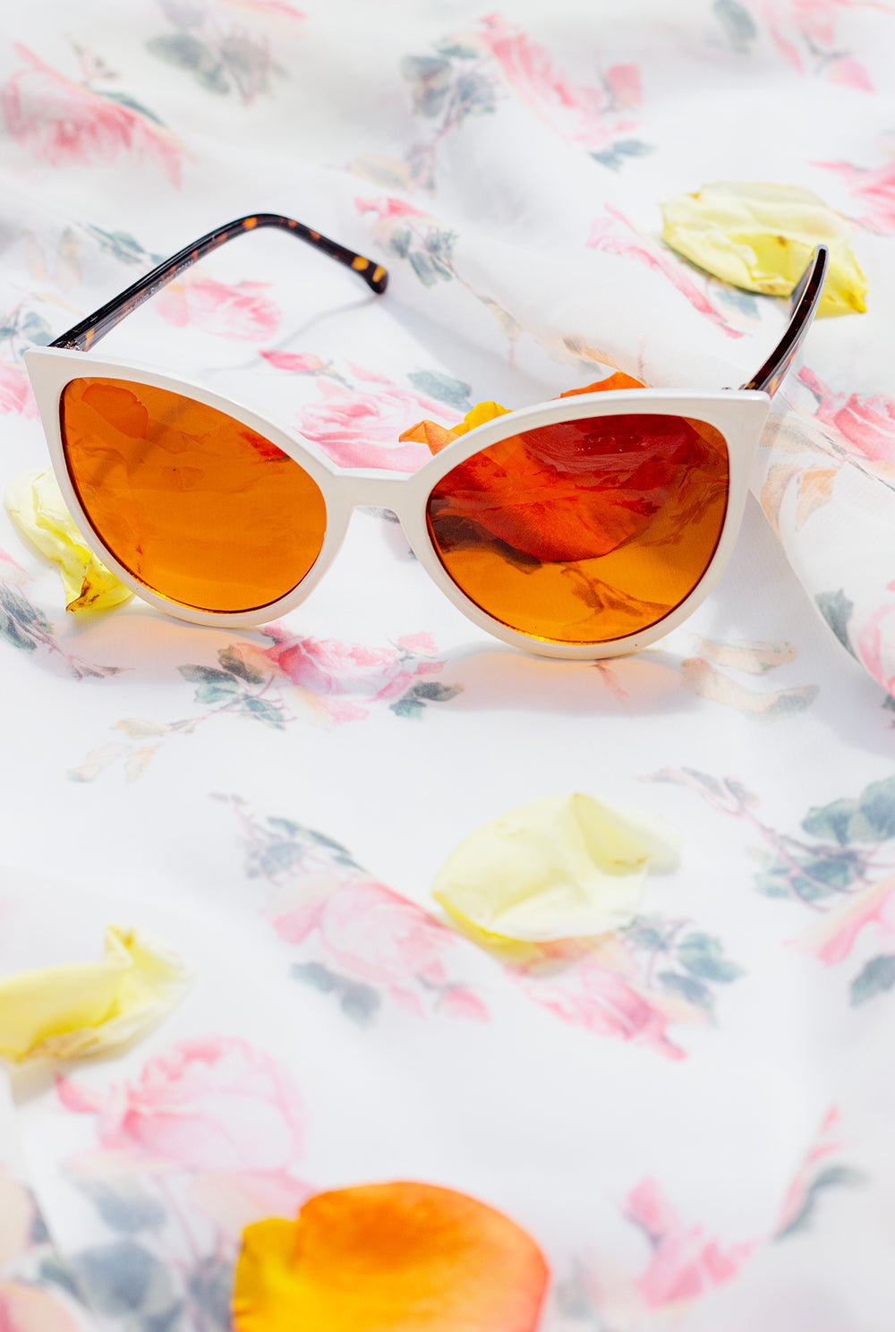 Delicate Large Cat Eye Sunglasses - Sugar + Style