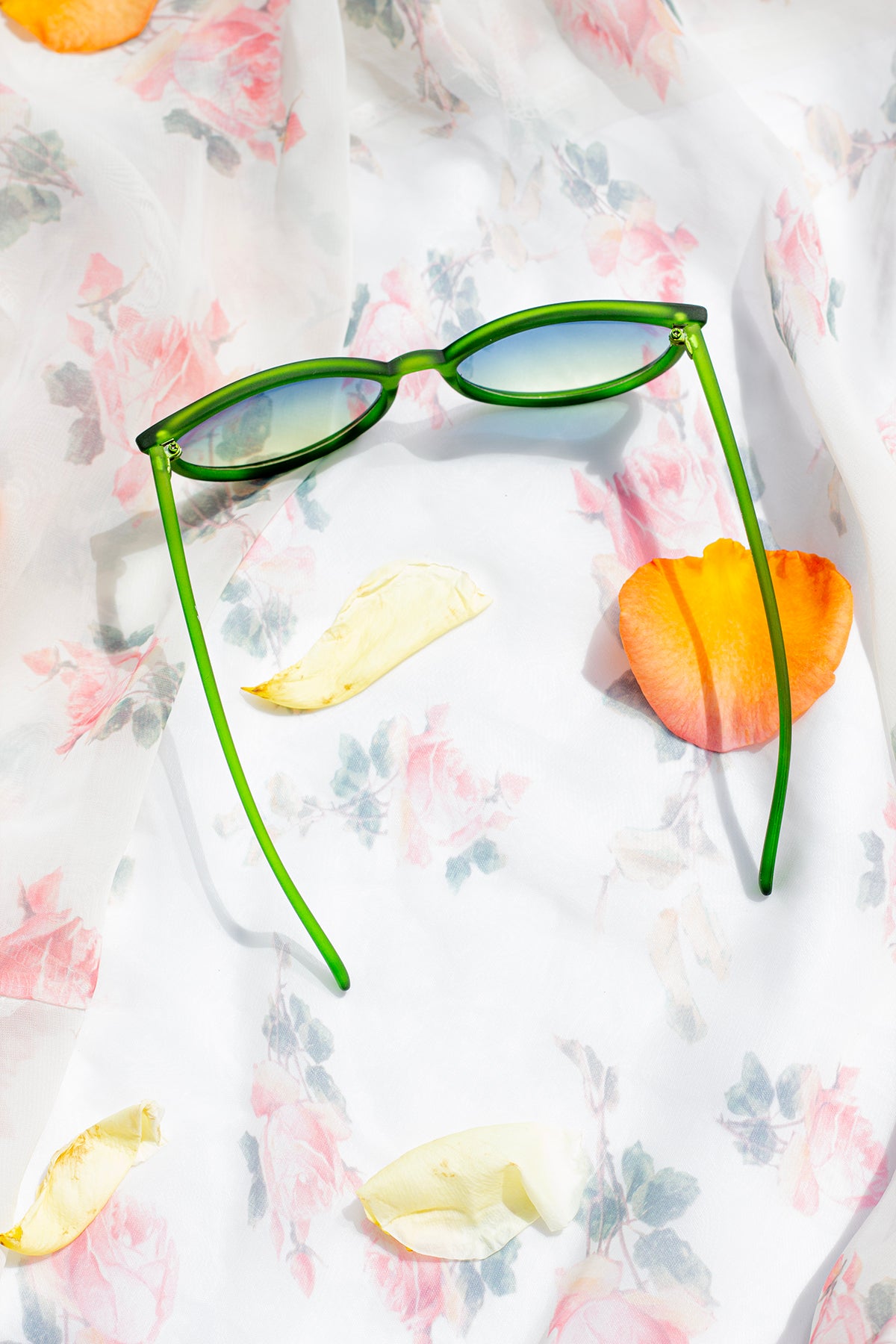 Delicate Large Cat Eye Sunglasses - Sugar + Style