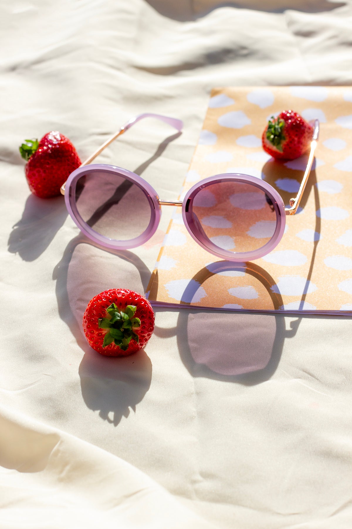 Oversized Circle Sunglasses - Sugar + Style