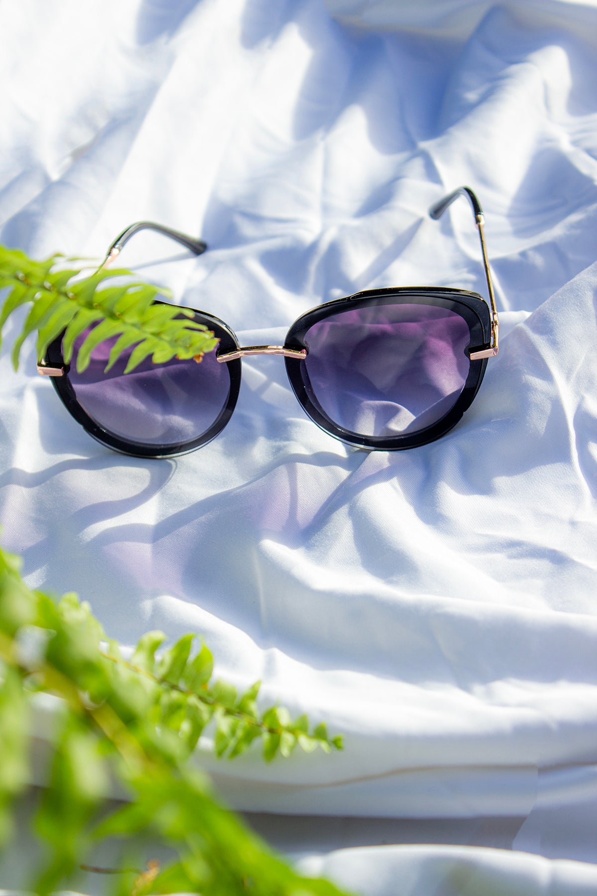 Front Lens Oversized Sunglasses - Sugar + Style