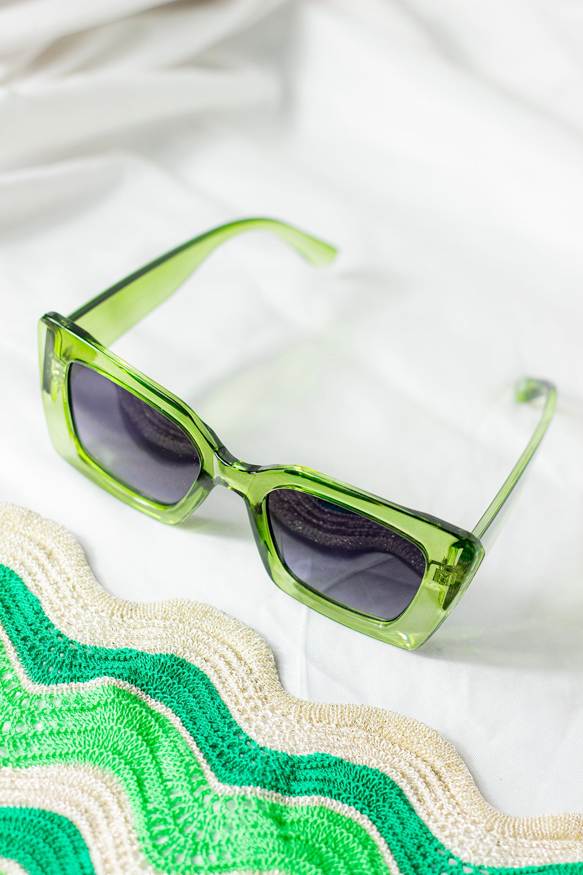 Thick Frame Angled Square Sunglasses - Sugar + Style