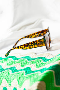 Thick Frame Angled Square Sunglasses - Sugar + Style