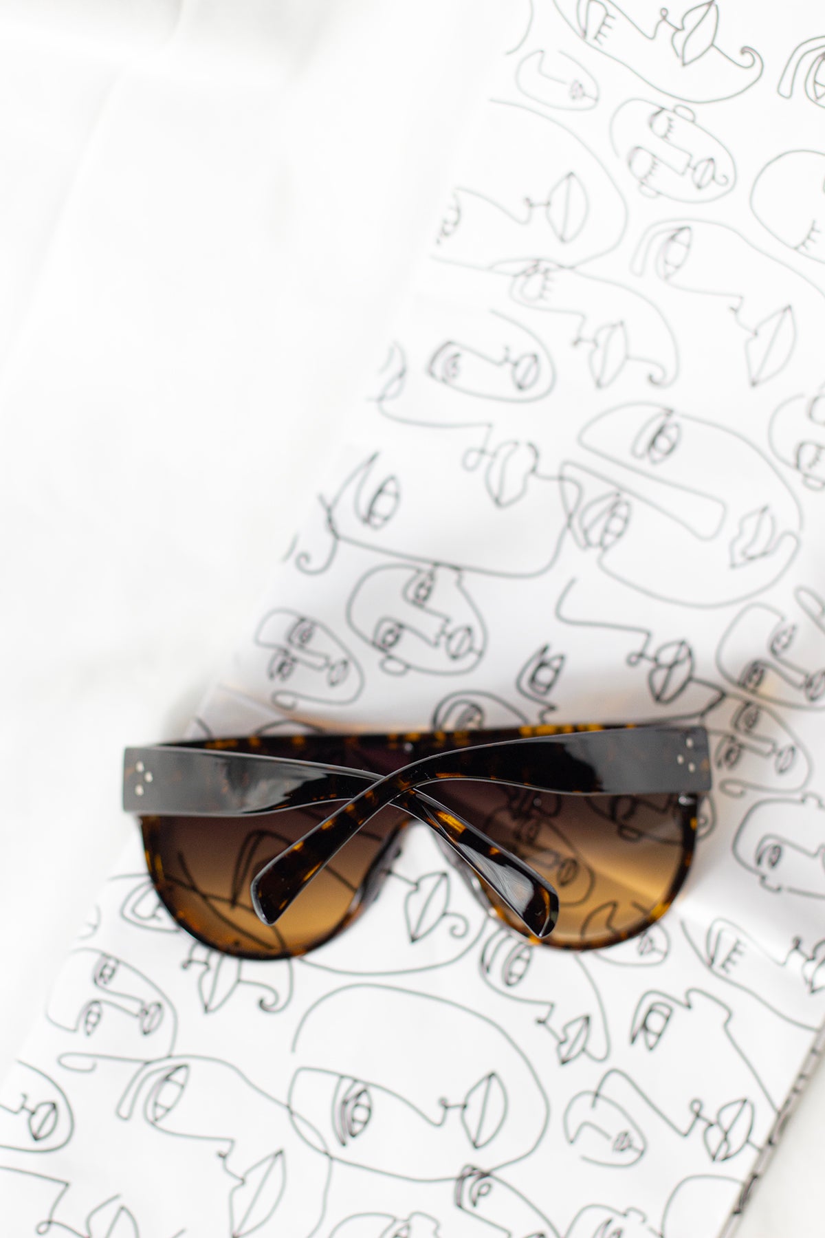 Flat Top Full Lens Sunglasses - Sugar + Style