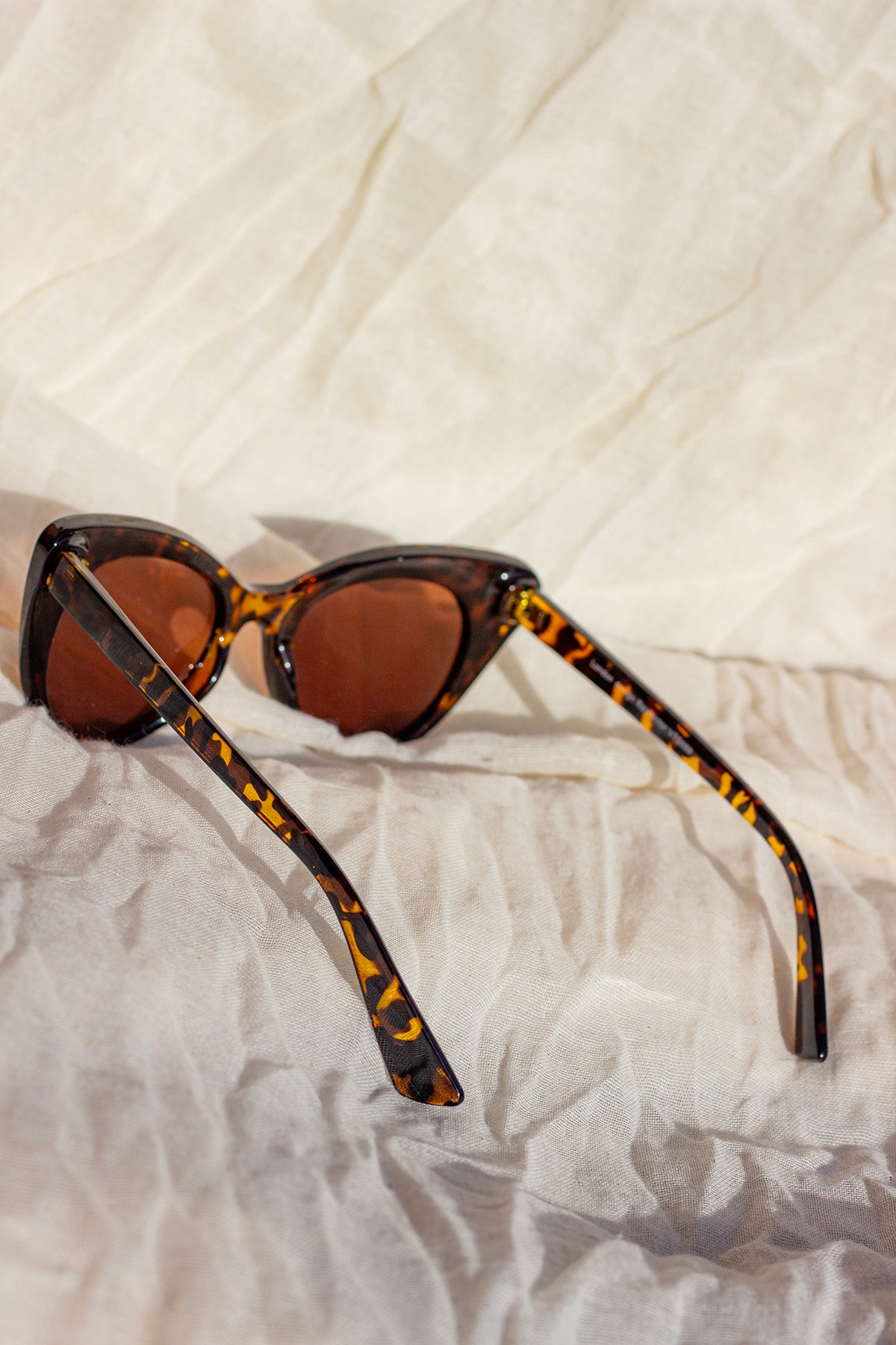 Exaggerated Front Lens Cat Eye Sunglasses - Sugar + Style