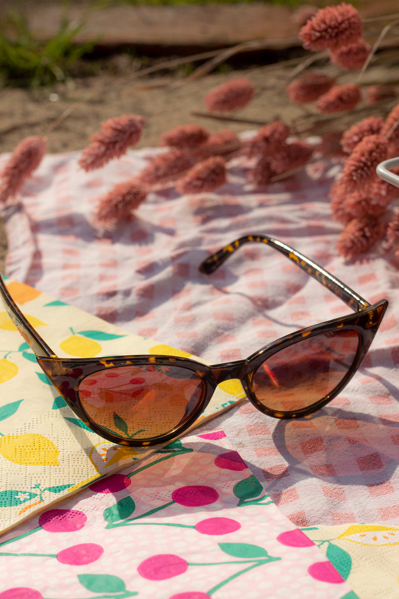 Classic Cat Eye Sunglasses - Sugar + Style