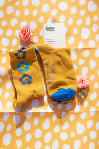 Three Flower Smiley Socks - Sugar + Style