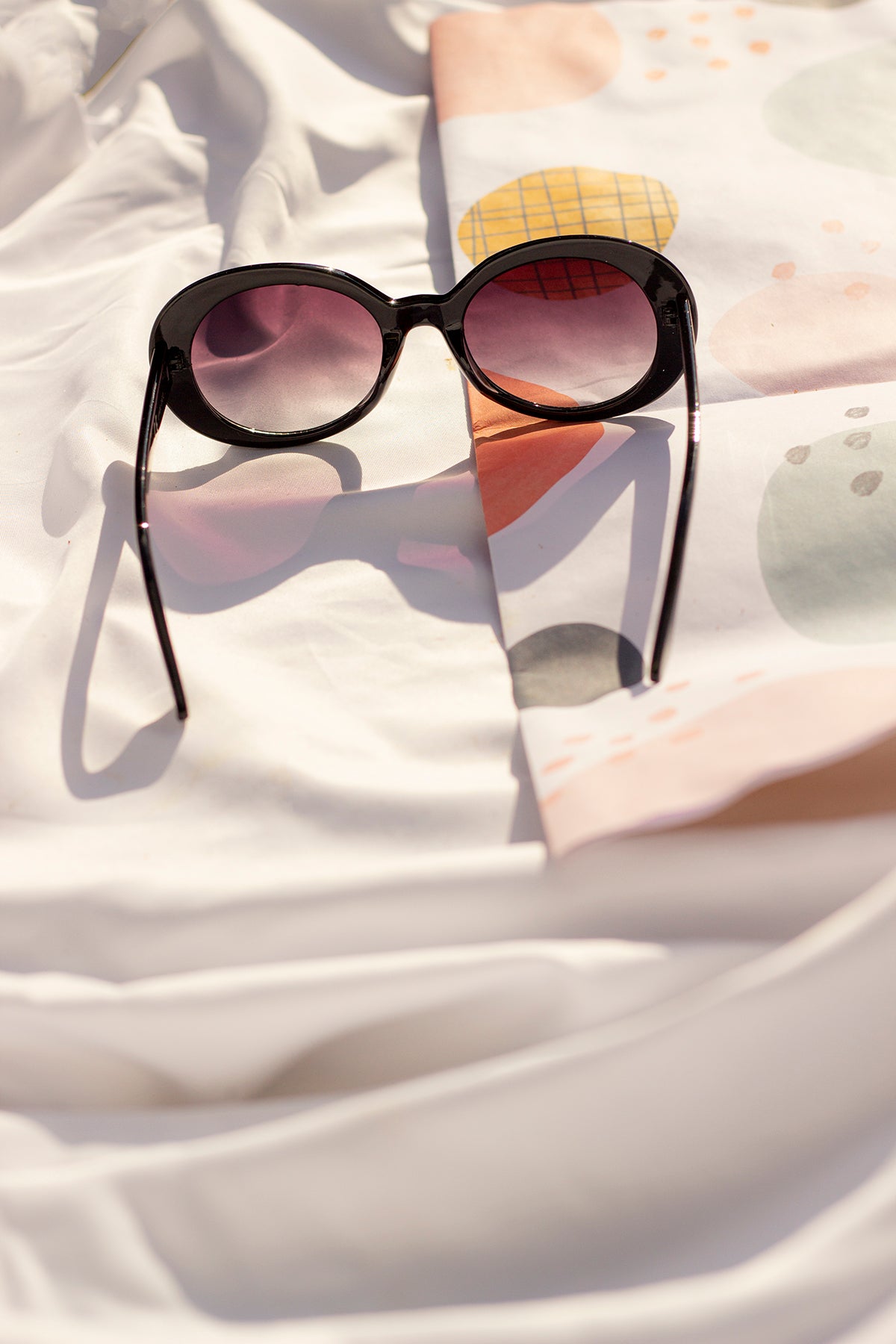 Rounded Oval Retro Style Sunglasses - Sugar + Style