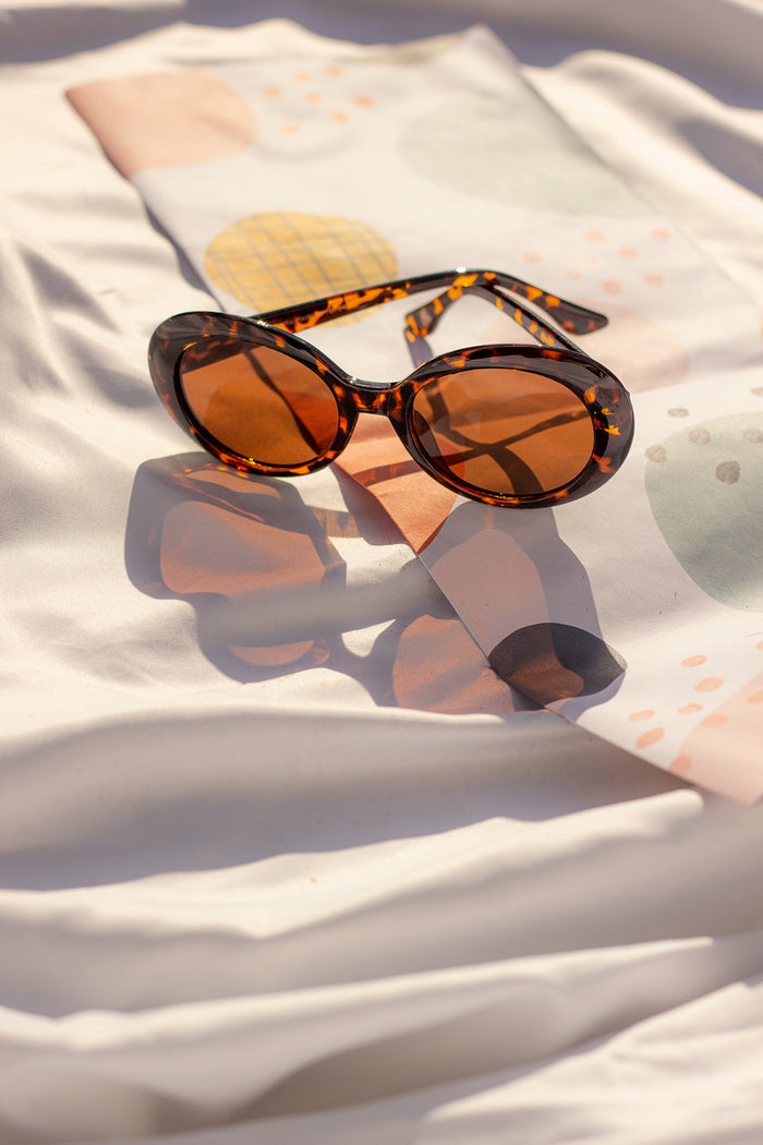 Rounded Oval Retro Style Sunglasses - Sugar + Style