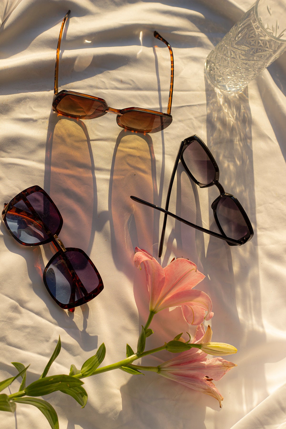 Oversized Star Detail Sunglasses - Sugar + Style
