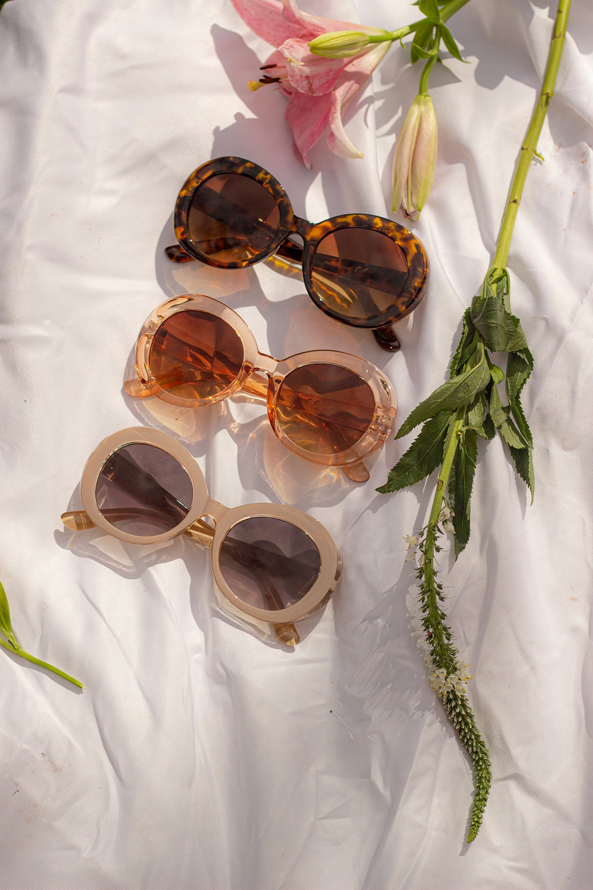 Weighted Oversize Chunky Circle Sunglasses - Sugar + Style