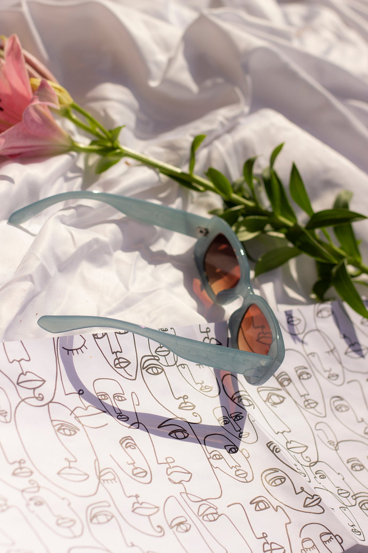 Rounded Rectangle 90s Look Sunglasses - Sugar + Style