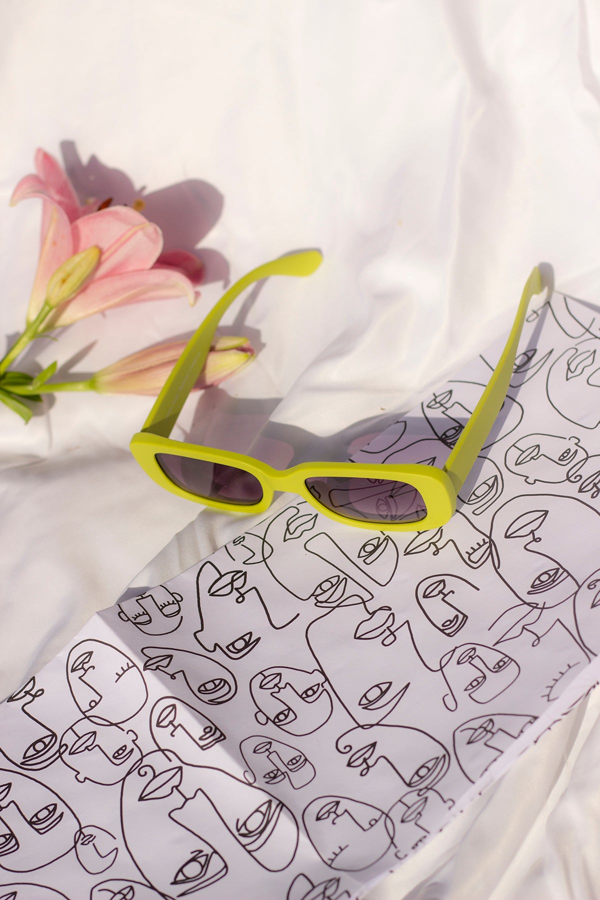 Rounded Rectangle 90s Look Sunglasses - Sugar + Style