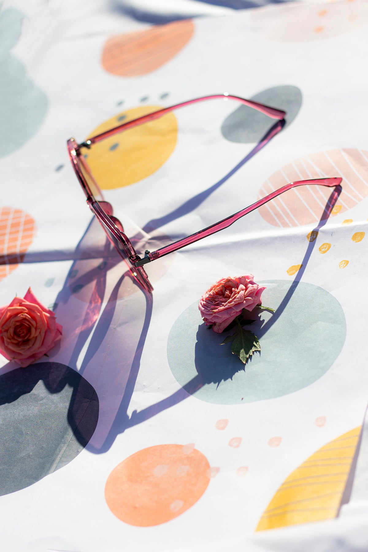 Elegant Square Side Metal Detail Sunglasses - Sugar + Style
