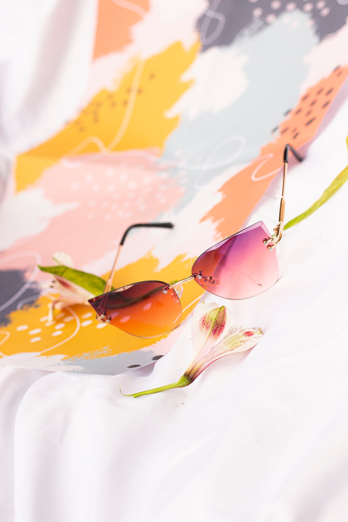 Gem Cut Rimless Cat Eye Sunglasses - Sugar + Style