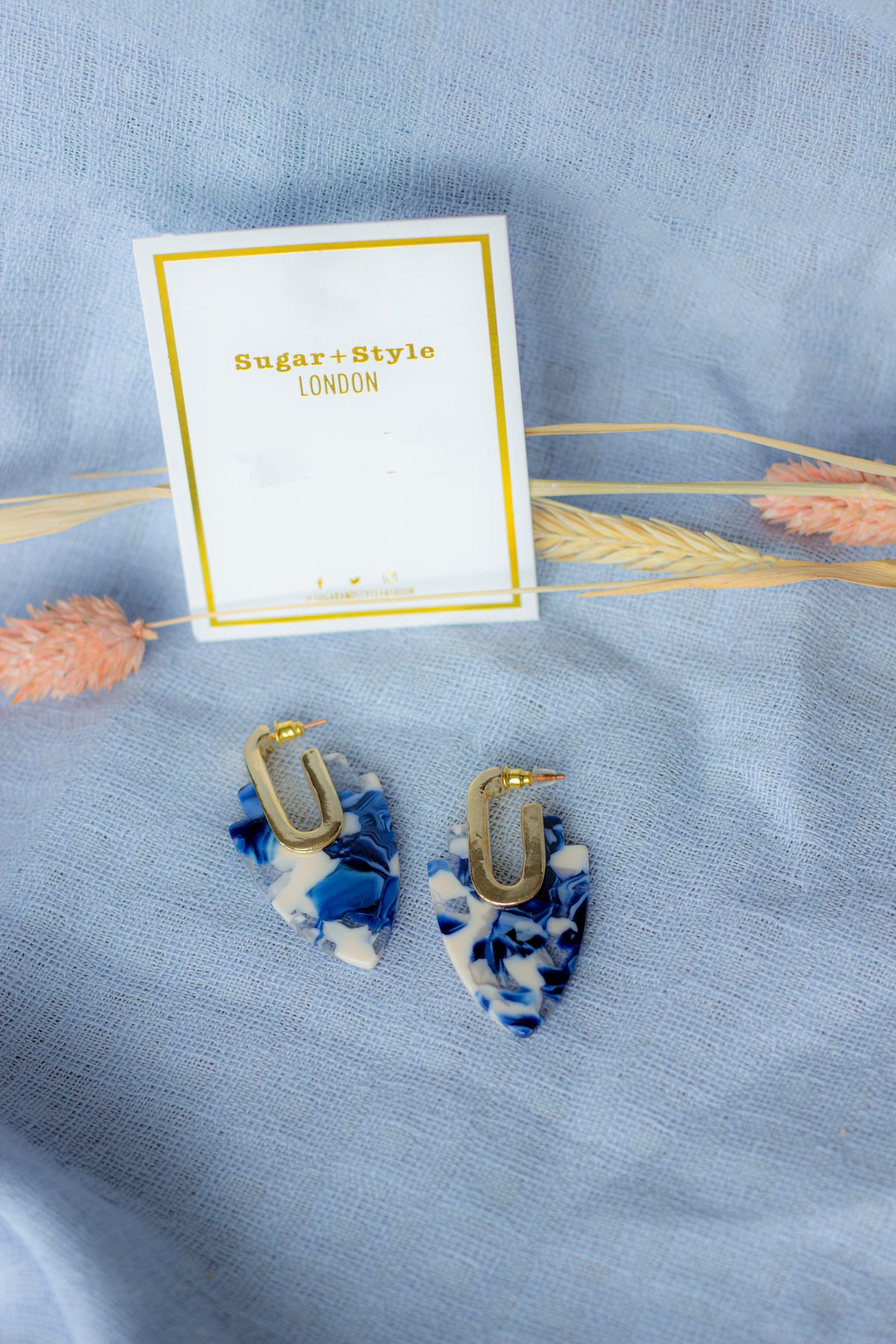 Marble Rounded Dagger Earrings - Sugar + Style