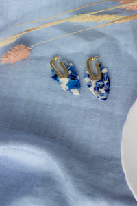 Marble Rounded Dagger Earrings - Sugar + Style