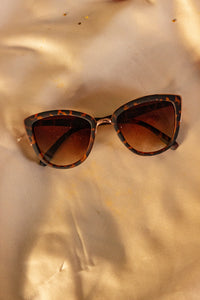 Supersize Cat Eye Sunglasses - Sugar + Style