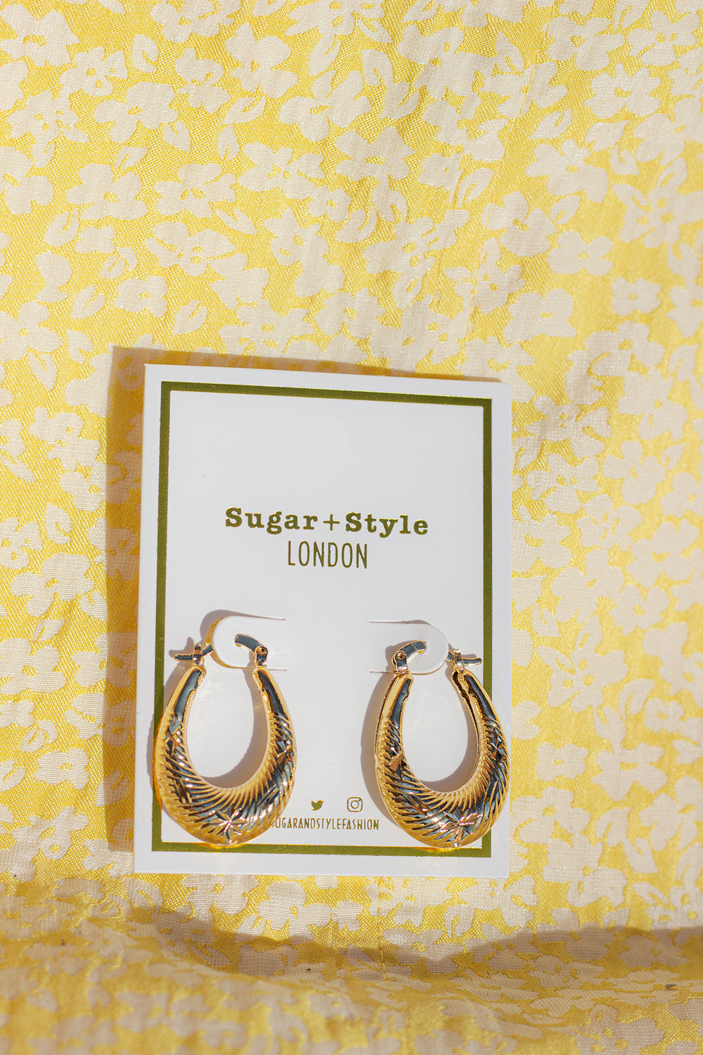 Horse Shoe Star Detail Knocker Earrings - Sugar + Style