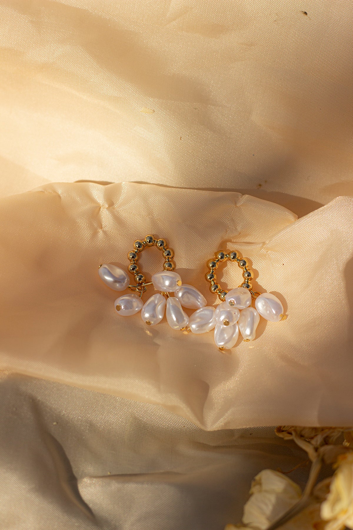 Gold Loop Pearl Cluster Earrings - Sugar + Style