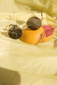 Circle Rim Metal Sunglasses - Sugar + Style