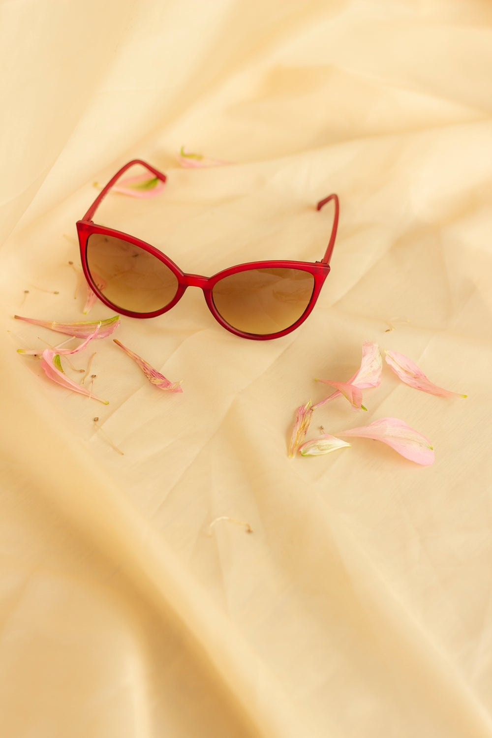 Delicate Large Cat Eye Sunglasses - Sugar + Style