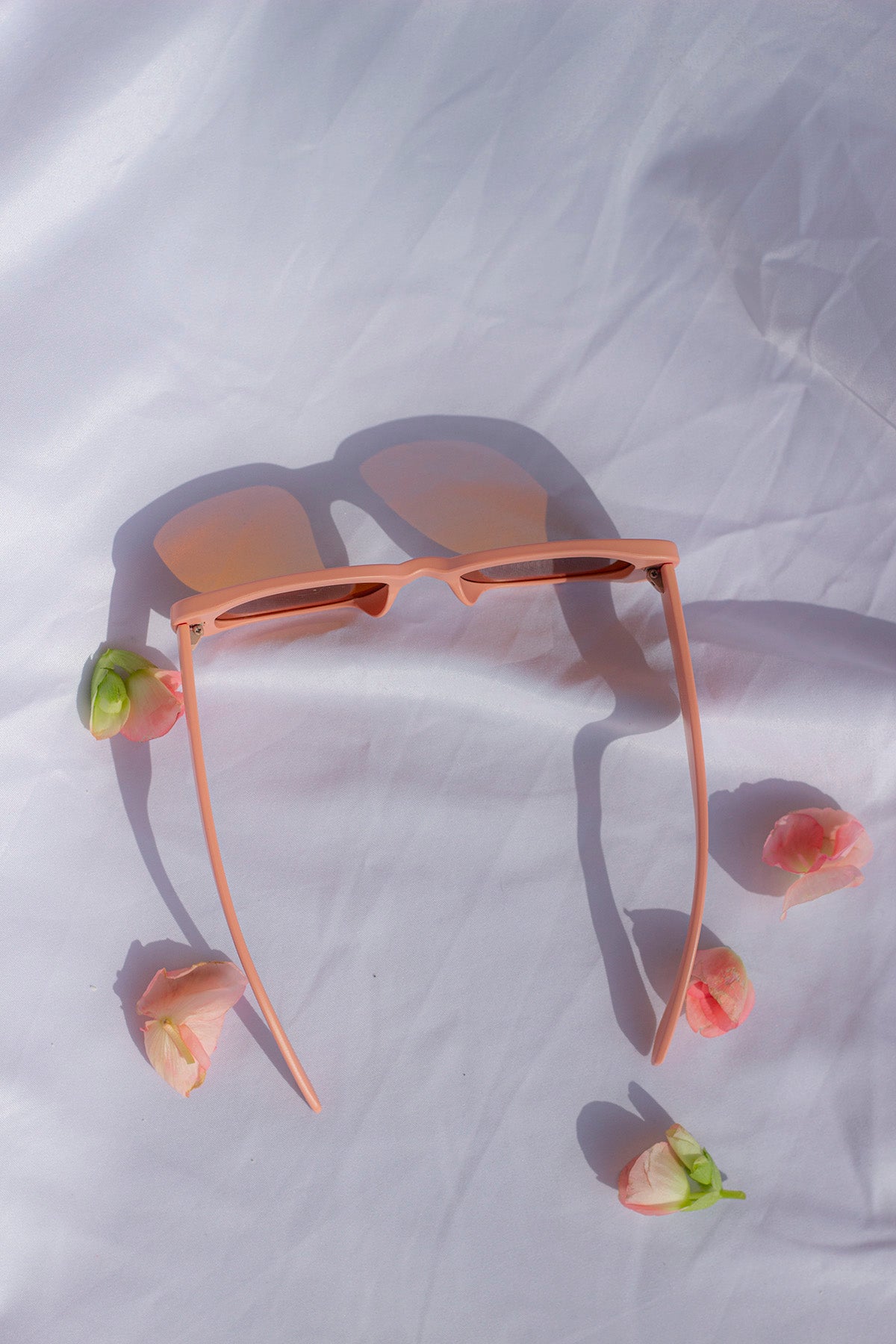 Rounded Rectangle 90s Look Sunglasses - Sugar + Style