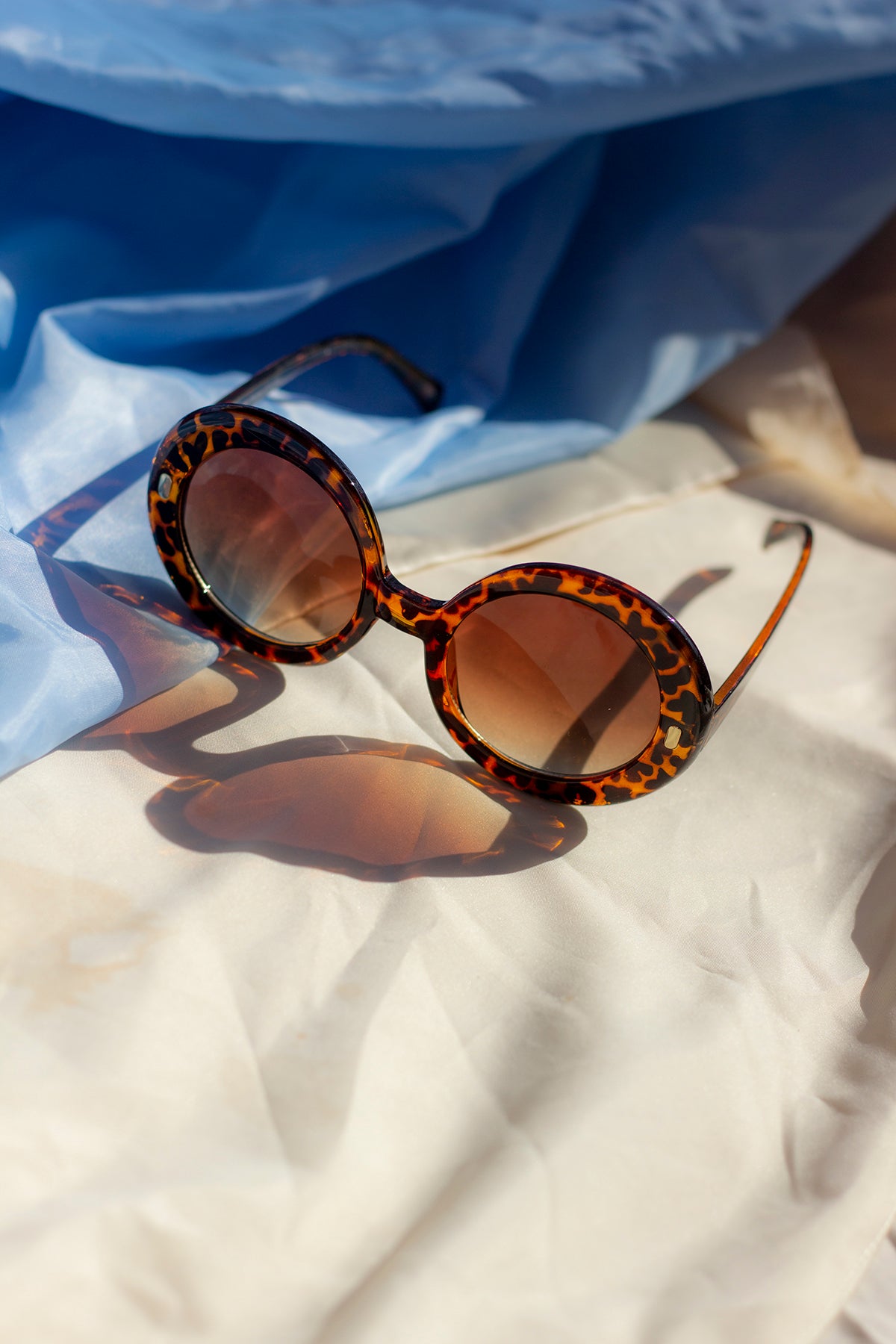 Oversized Statement Round Sunglasses - Sugar + Style